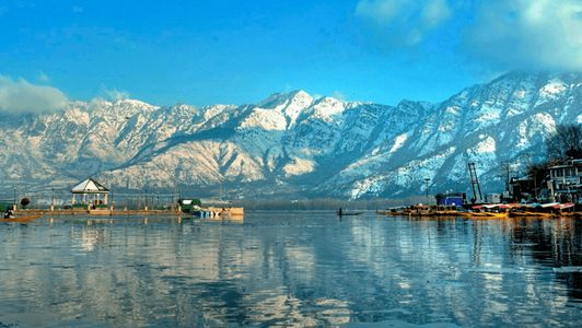 Honeymoon in Kashmir - holiday package in Jammu and Kashmir