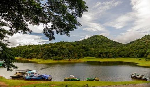 Honeymoon Retreat - holiday package in Kerala
