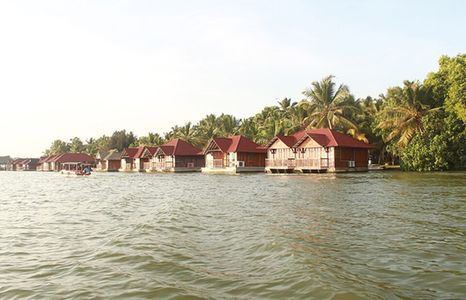 Kerala Cultural & Coastal Retreat - holiday package in Kerala