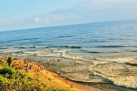 Kerala Lagoon to Cliffside Journey - holiday package in Kerala